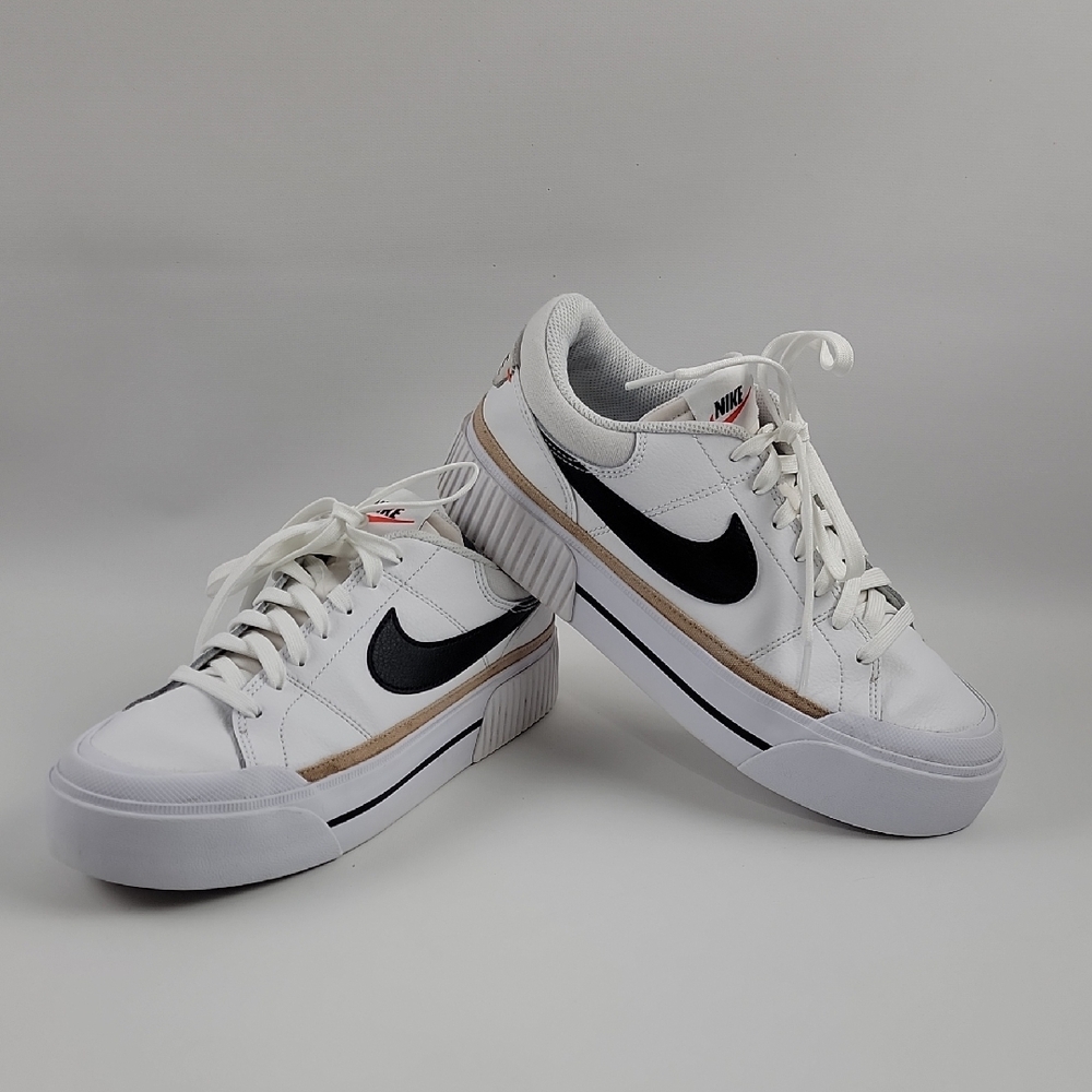 Nike White and Black Sneakers Platform 9.5